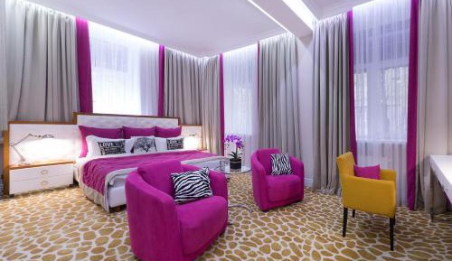 King Suite with Spa Bath