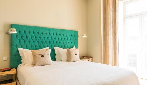 Superior One-Bedroom Apartment