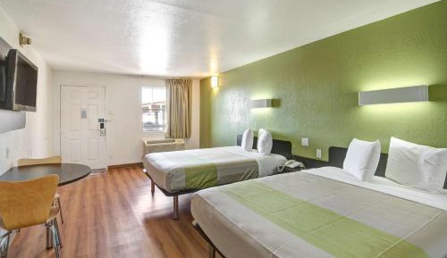 Queen Room with Two Queen Beds - Non-Smoking