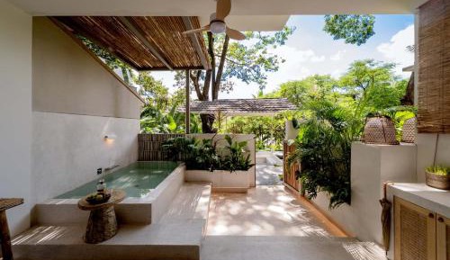 Superior Twin Room with Garden View