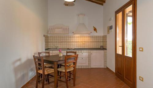 Two-Bedroom Deluxe Apartment with Garden View