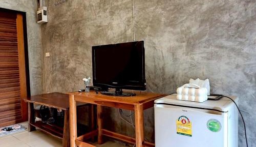 Queen Room with Garden View