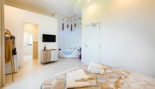 Double Room with Spa Bath