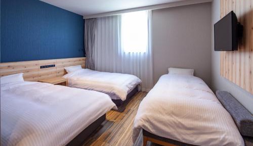 Twin Room with Shower