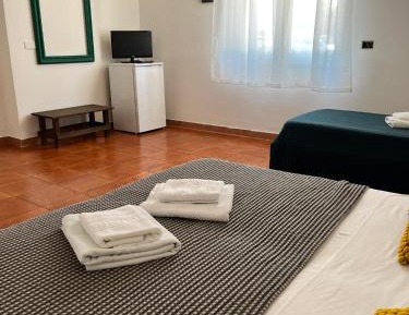 Triple Room with Private Bathroom