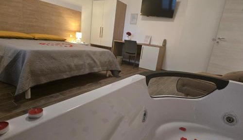 King Room with Spa Bath