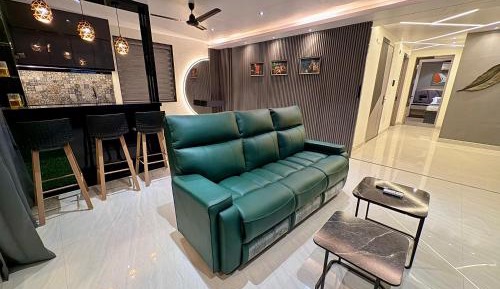 Two-Bedroom Apartment with Balcony and Sea View