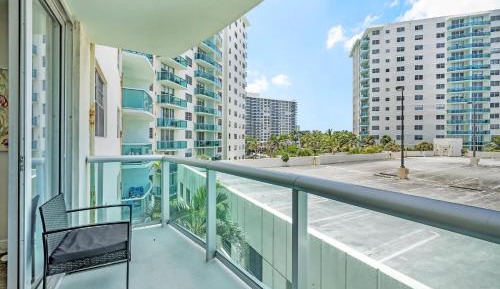 One-Bedroom Apartment with Balcony