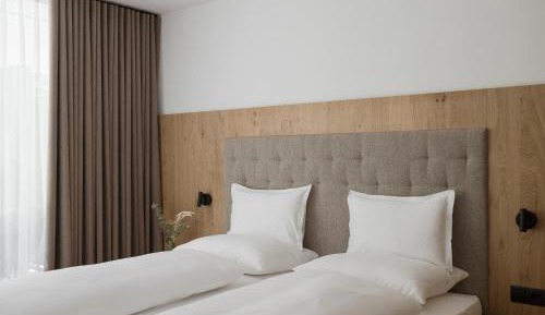 One-Bedroom Apartment with Balcony and Mountain View  