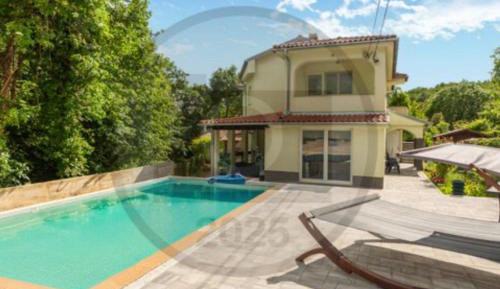 Two Bedroom Apartment with Terrace