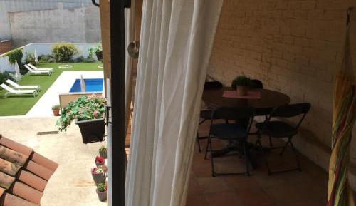 One-Bedroom Apartment with Terrace (2-4 Adults)