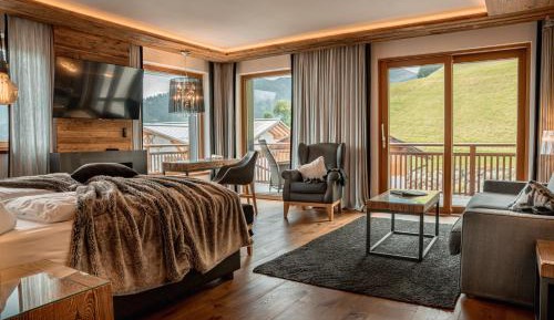 Junior Suite with Balcony