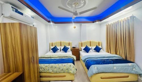 Deluxe Family Room