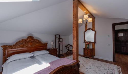 Deluxe Family Suite