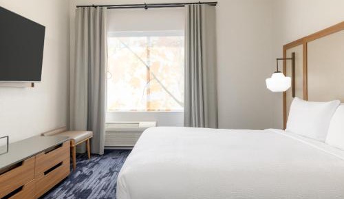 Extended King Suite
