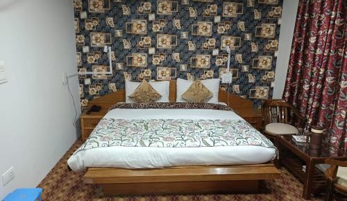 Double Room with Mountain View