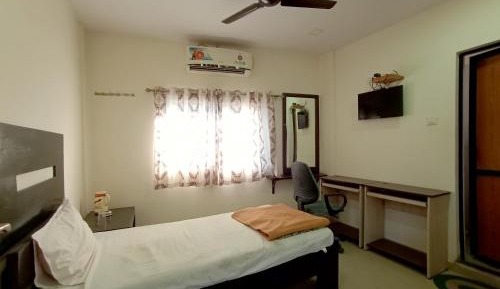 Large Single Room
