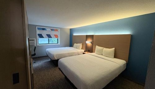 Double Room with Two Double Beds - Non-Smoking