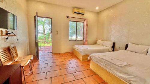 Bungalow with Sea View