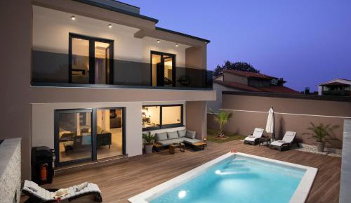 Villa with Private Pool
