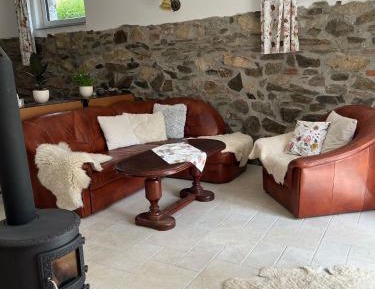 Deluxe One-Bedroom Apartment with Garden View