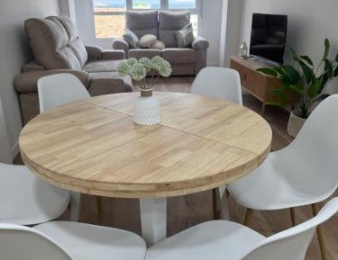 Four-Bedroom Deluxe Apartment