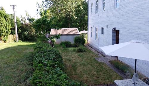 Apartment with Garden View