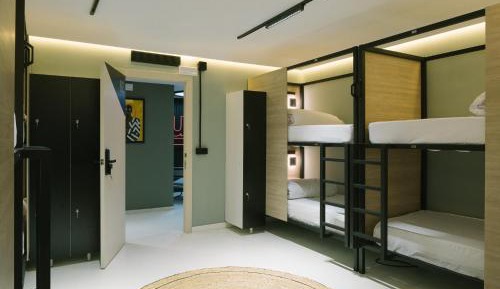 Bed in 12-Bed Mixed Dormitory Room