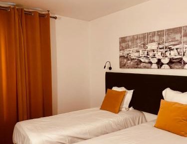 Twin Room