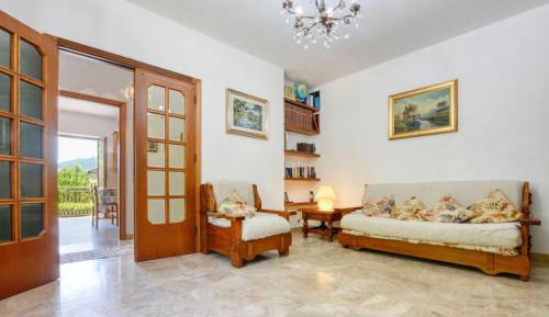 Three-Bedroom Vacation Home 