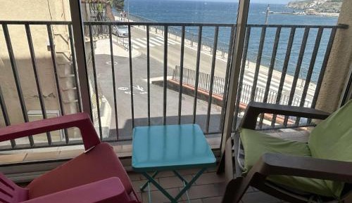 Studio Apartment with Sea View