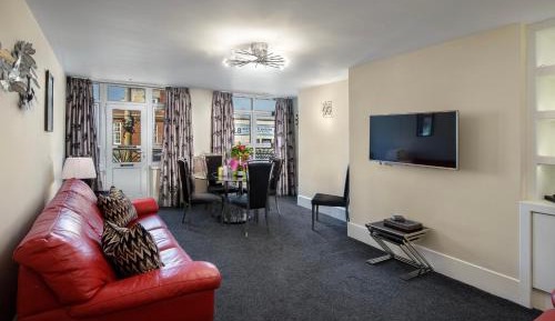 03 Two-Bedroom Deluxe Apartment with Ocean View