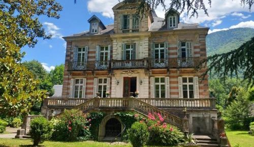 Queen Room with Garden View