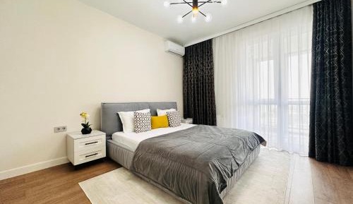 Two-Bedroom Apartment with Mountain View