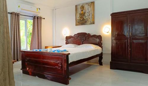 Large Double Room
