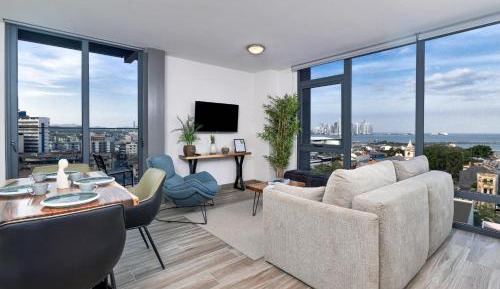 Deluxe Apartment