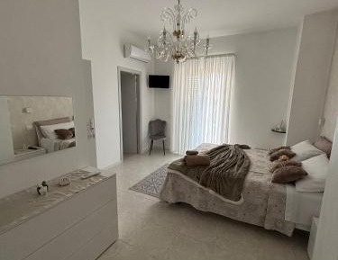 Double Room with Balcony (2 Adults + 1 Child)