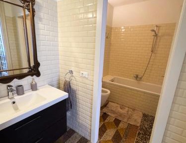 Double Room with Shared Bathroom