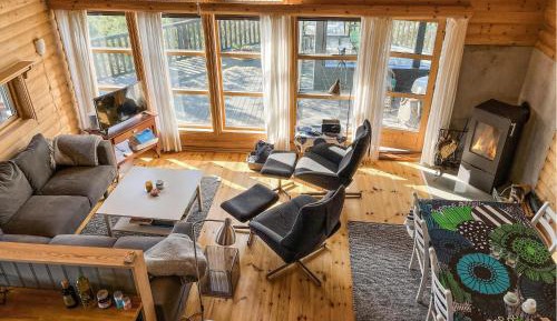 Four-Bedroom Holiday Home