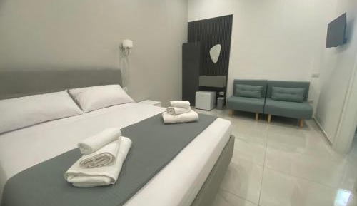 Large Double Room