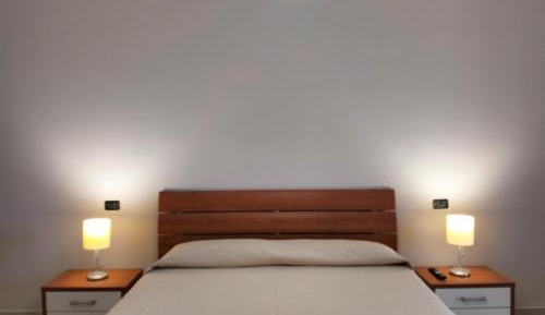 Deluxe Room (2 Adults + 1 Child)