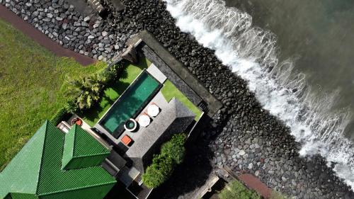 Villa with Sea View