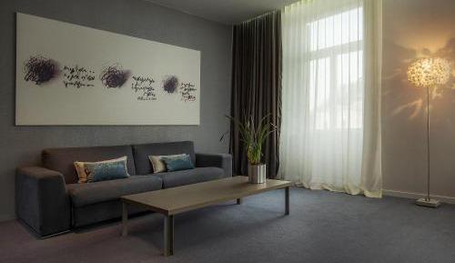 Junior Suite (2 Adults)
