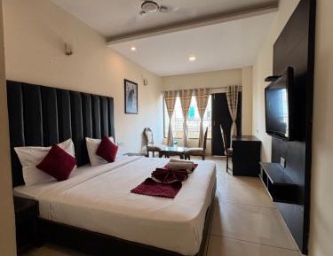 King Room with Balcony