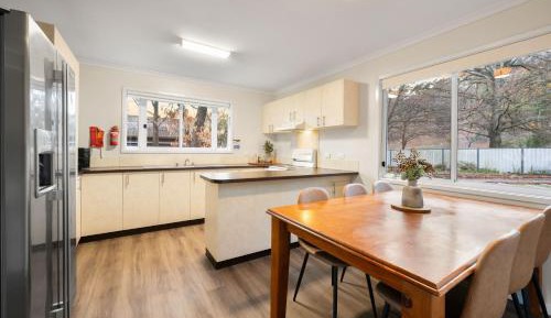 3 Bedroom Holiday Home