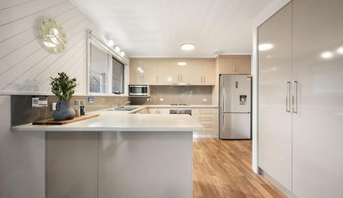 2 Bedroom Holiday Home