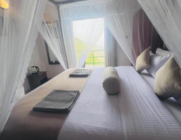 Triple Room with Mountain View