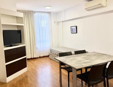 Apartment (4 Adults)