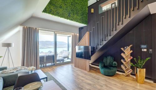 Three-Bedroom Apartment with Mountain View