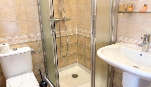 Twin Room - Street Side